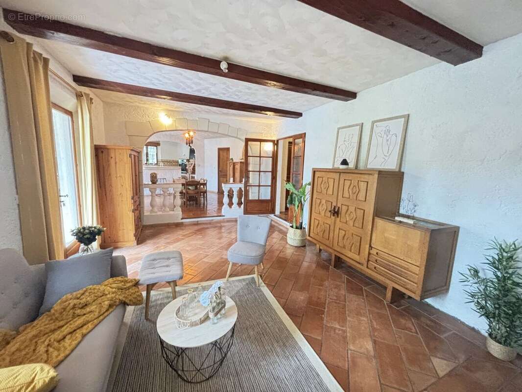 Maison à FIGANIERES