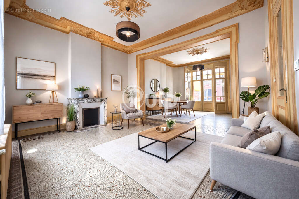 Maison à SIN-LE-NOBLE