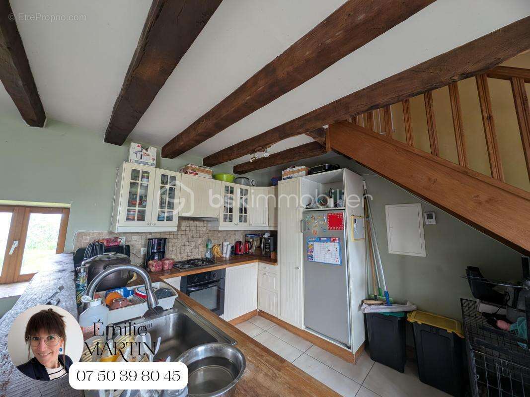 Maison de campagne offrant un beau potentiel ! - photo 6