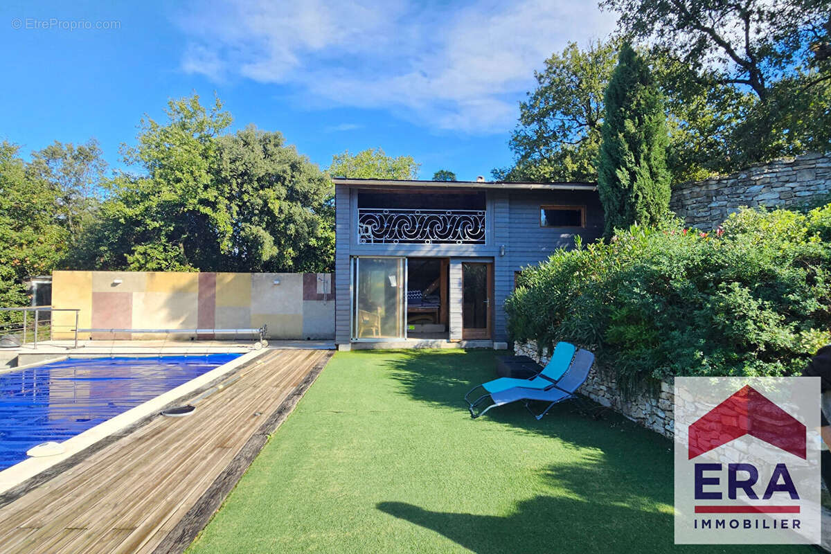 Maison à SAINT-PAUL-TROIS-CHATEAUX