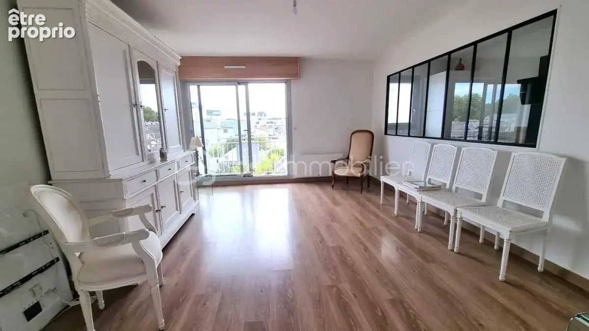 Appartement à LA RICHE