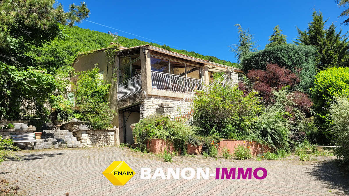 Maison à BANON