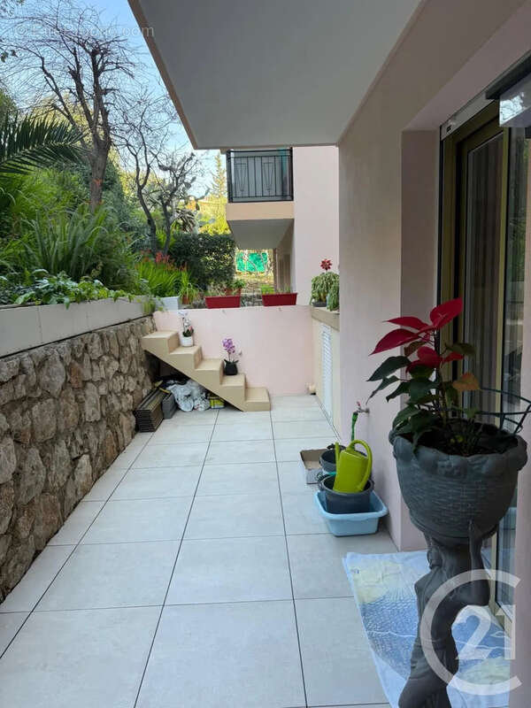 Appartement à ROQUEBRUNE-CAP-MARTIN