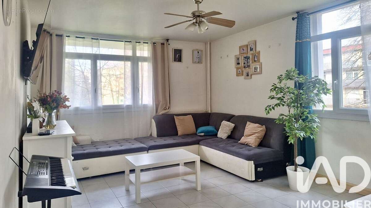 Photo 2 - Appartement à RIS-ORANGIS