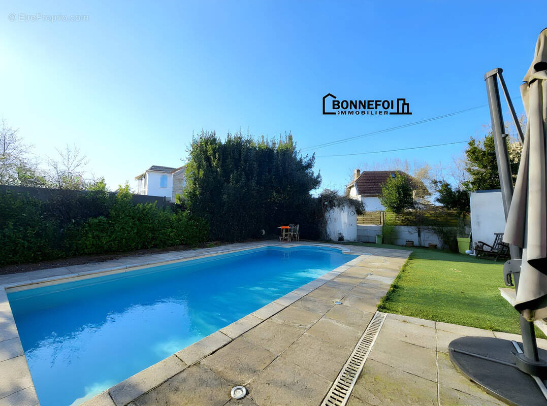 Maison à CHAMPIGNY-SUR-MARNE