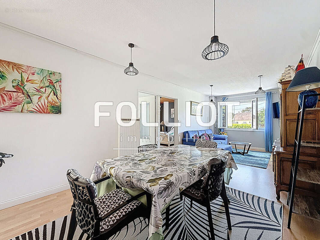 Maison à JULLOUVILLE