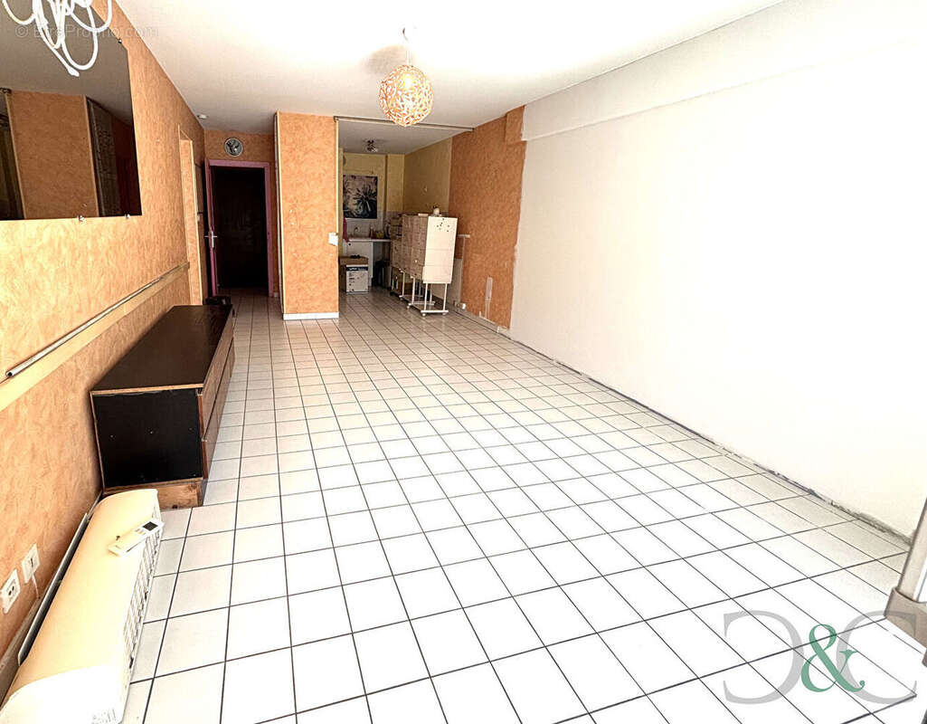 Appartement à BORMES-LES-MIMOSAS