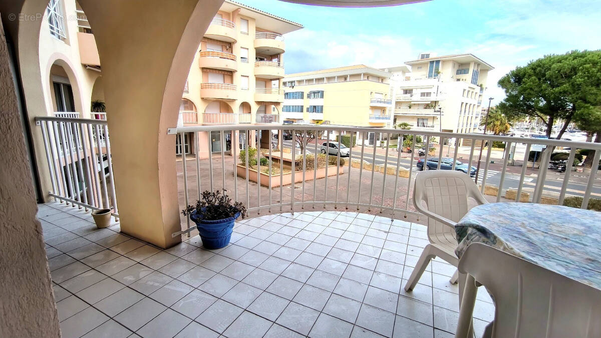 Appartement à FREJUS