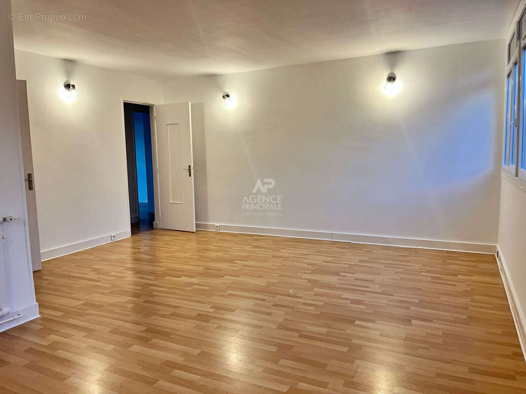 Appartement à MAISONS-LAFFITTE