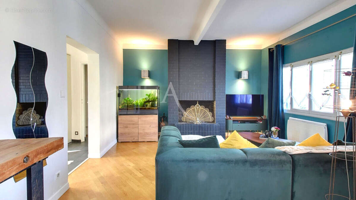 Maison à BRY-SUR-MARNE