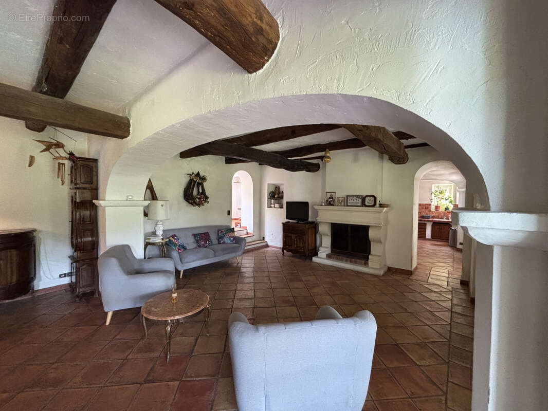 Maison à DRAP