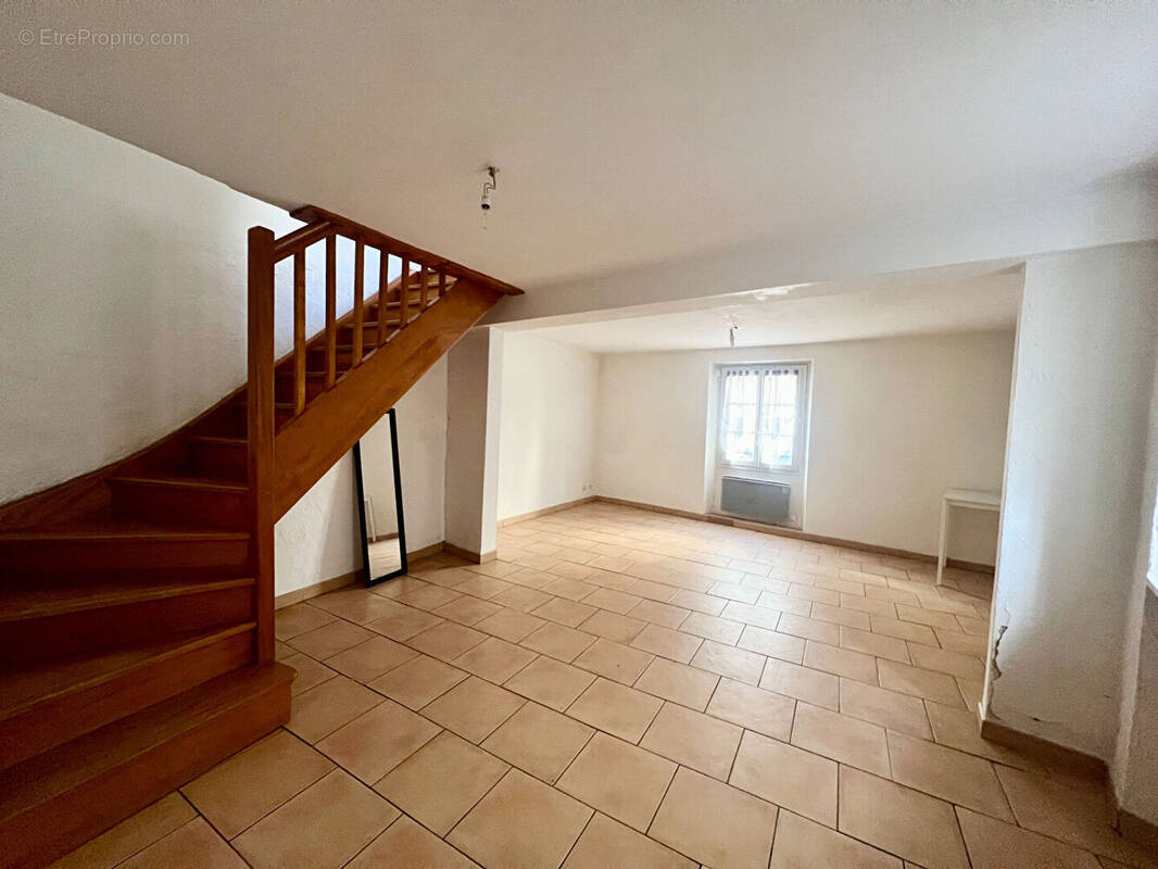 Appartement à BRIE-COMTE-ROBERT