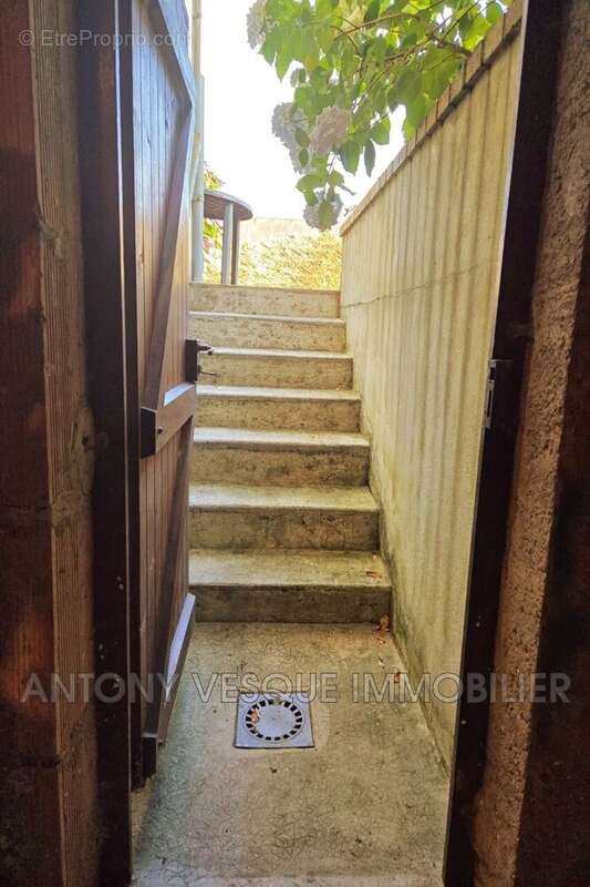 Maison 85 m² à Courcy  - photo 6