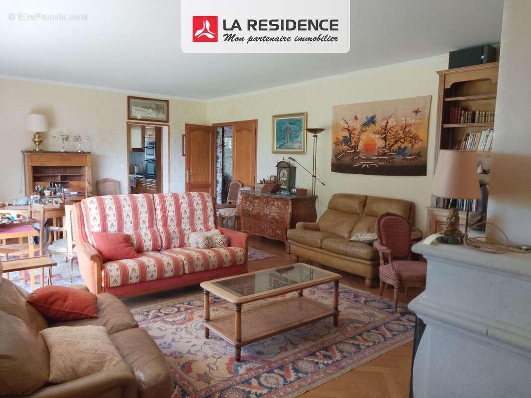 Maison 203 m² à Saint-Gervais  - photo 2