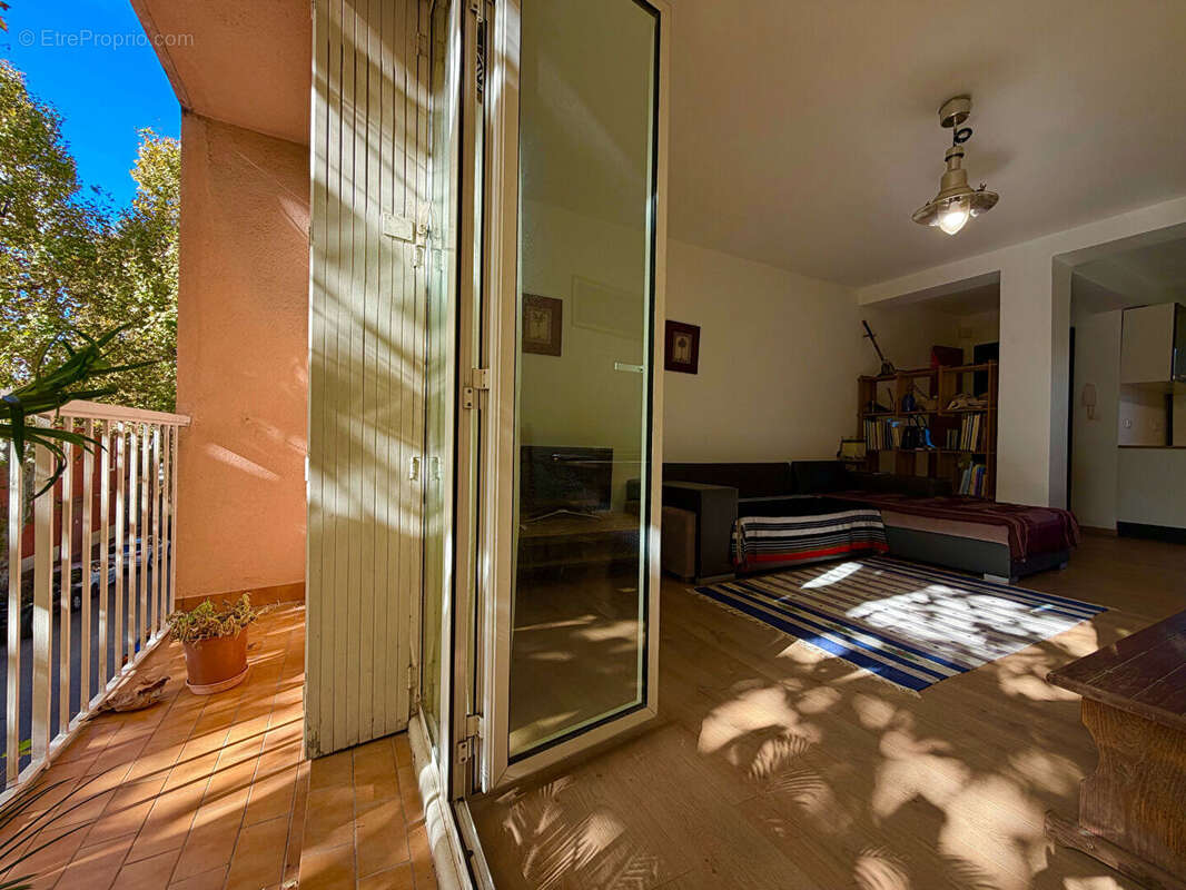 Appartement à MARSEILLE-16E