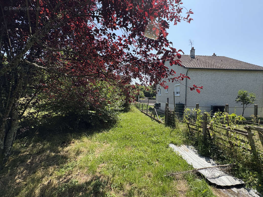 Appartement à LA MACHINE