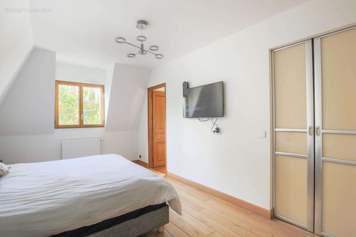 Maison à RUEIL-MALMAISON