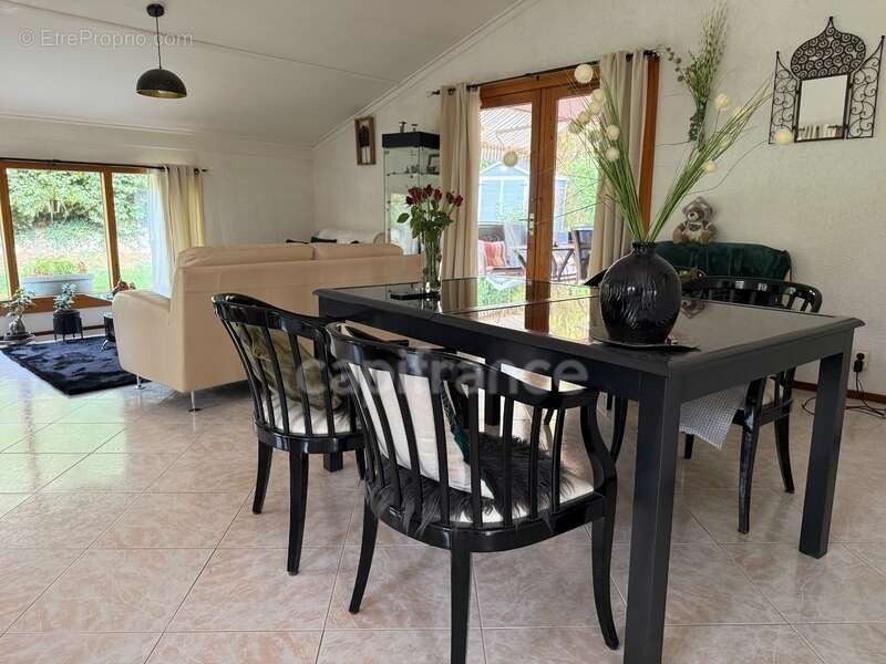 Maison à LOMBEZ