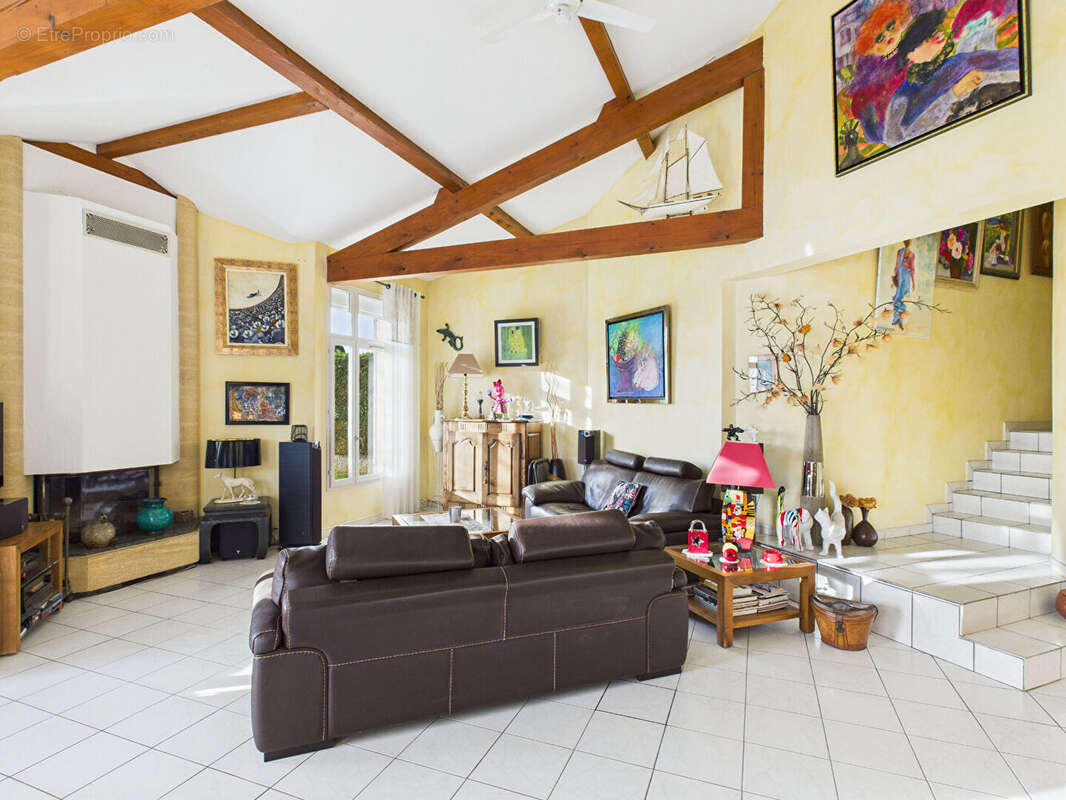 Maison à BOURG-LES-VALENCE