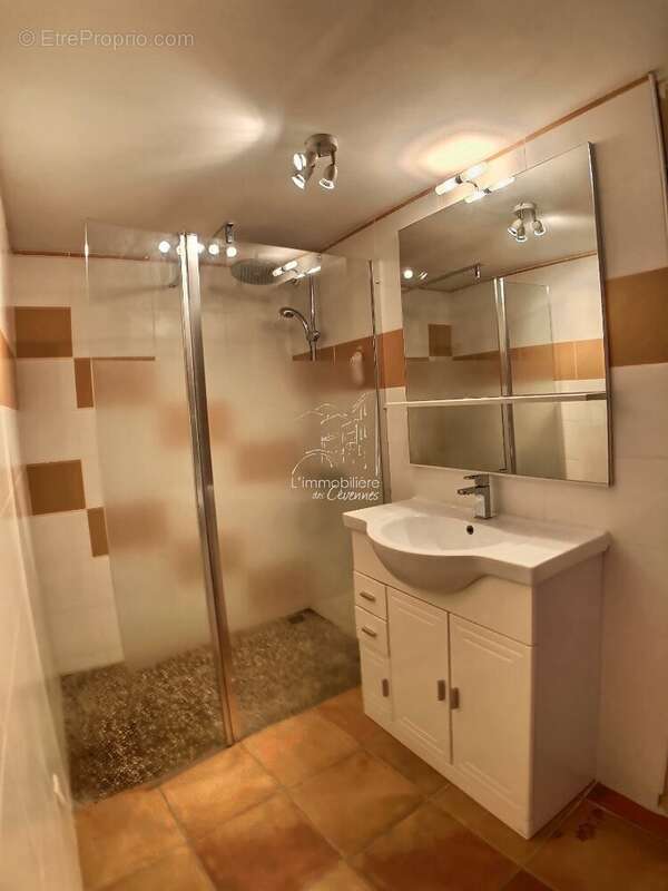 Appartement à GANGES