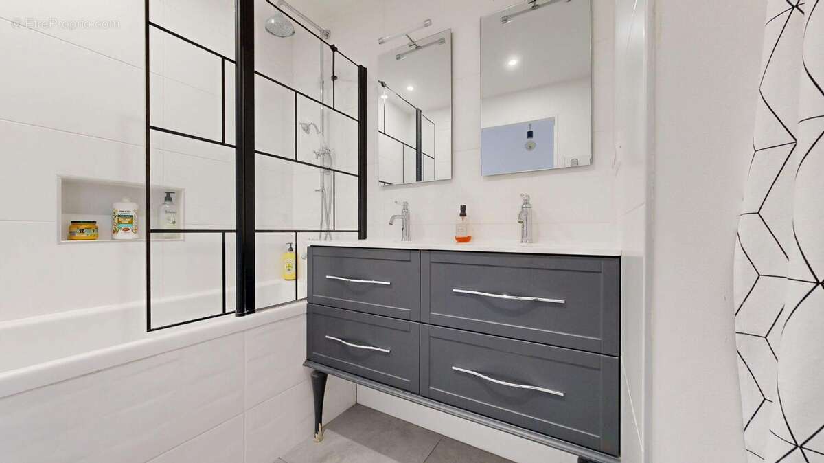 Appartement à LYON-7E