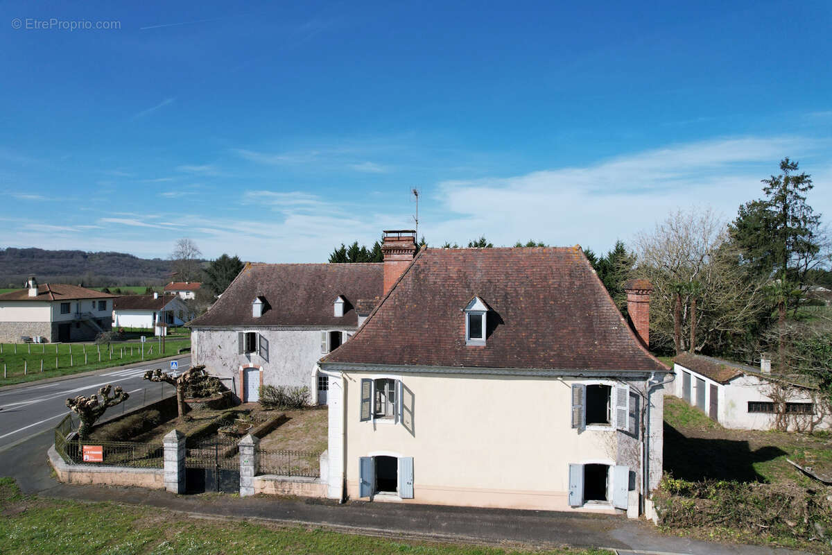 Maison à GUINARTHE-PARENTIES