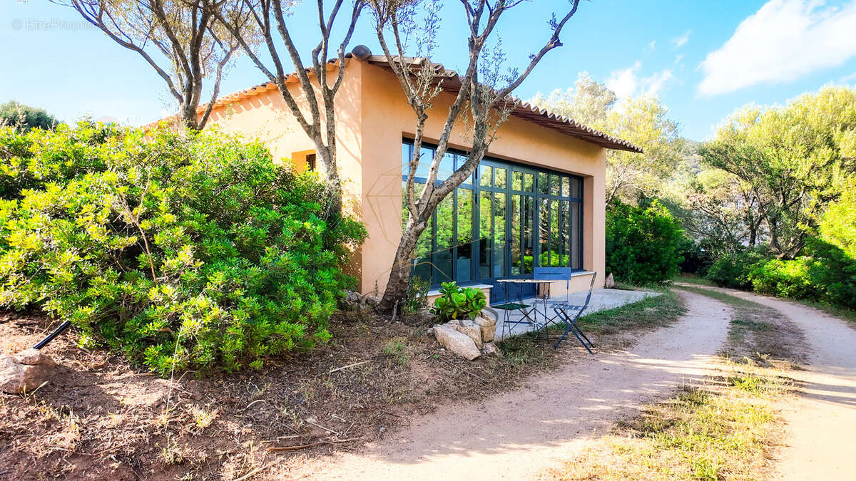 Maison à FIGARI