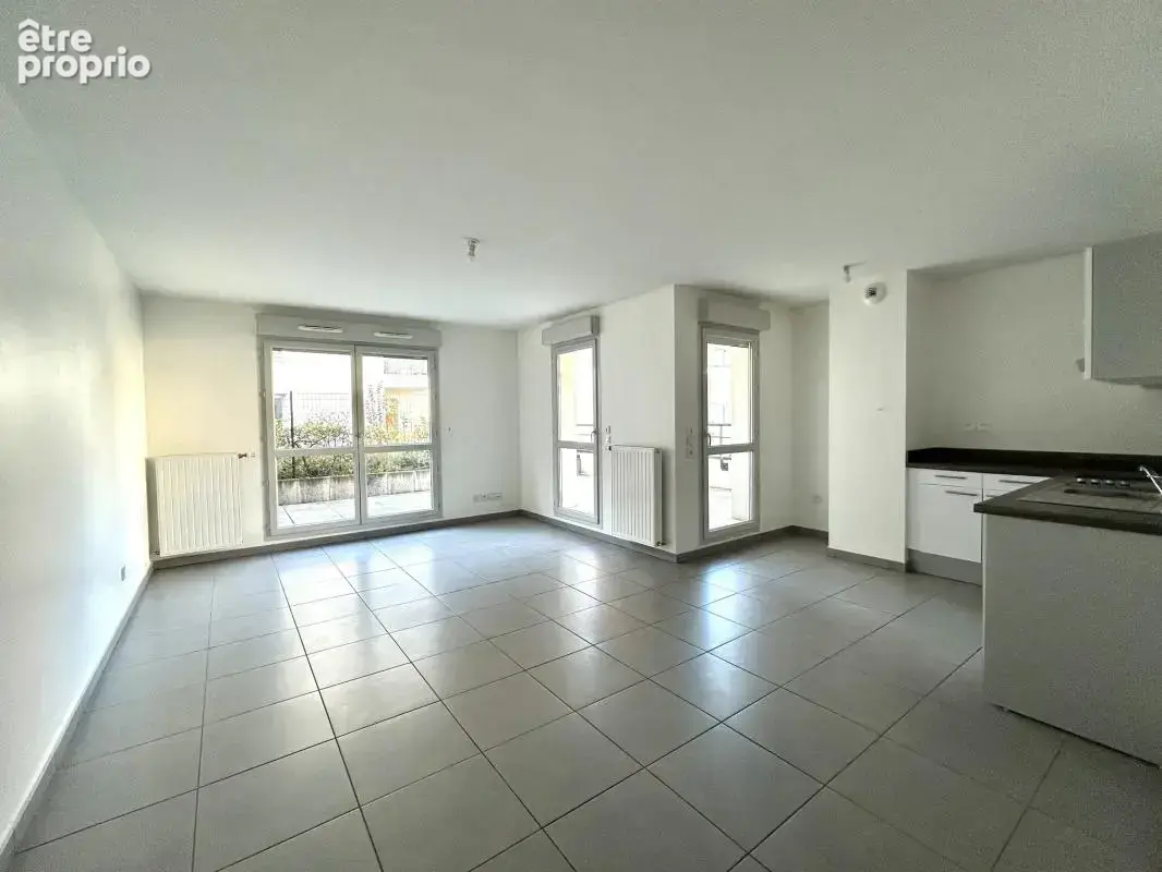 Lyon 8 – t3  terrasse de 22 m² – résidence récente - photo 3