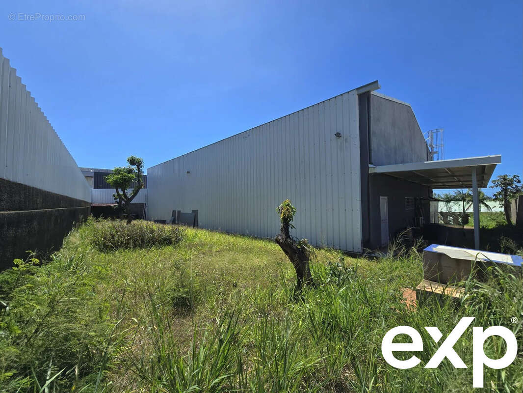 Commerce à SAINTE-MARIE