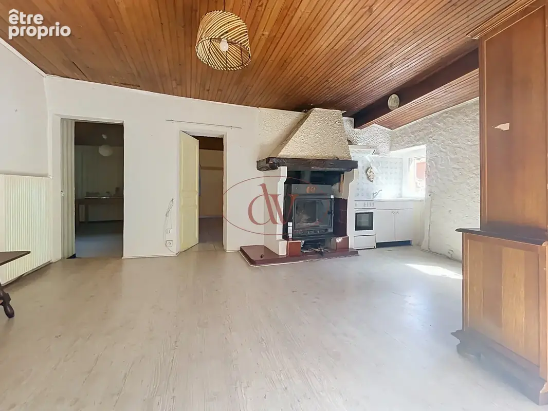Maison de village/ py/ 74 m2 hab/ 2 chambres / pièce de stockage / exterieur - photo 2