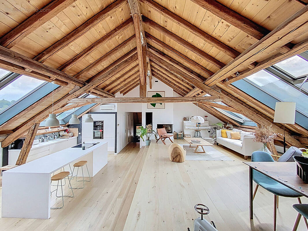 Appartement à ANNECY-LE-VIEUX
