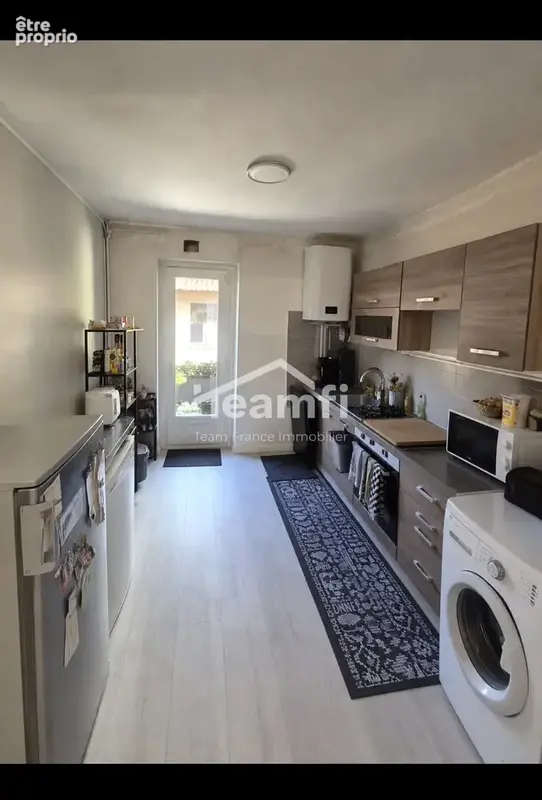 Appartement 3 pièces 59 m² à vendre à Thiers (63300) - photo 2