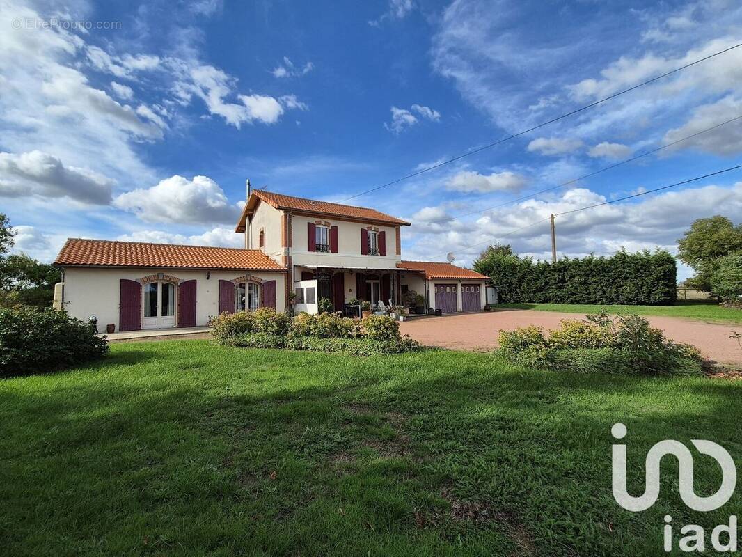 Photo 1 - Maison à GOURGE