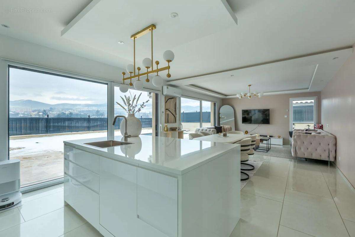 Maison à LA GRAND-CROIX