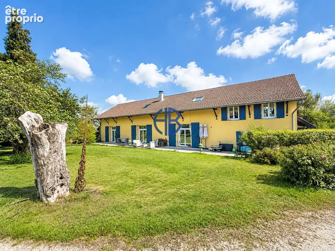 Maison à FAVERGES-DE-LA-TOUR