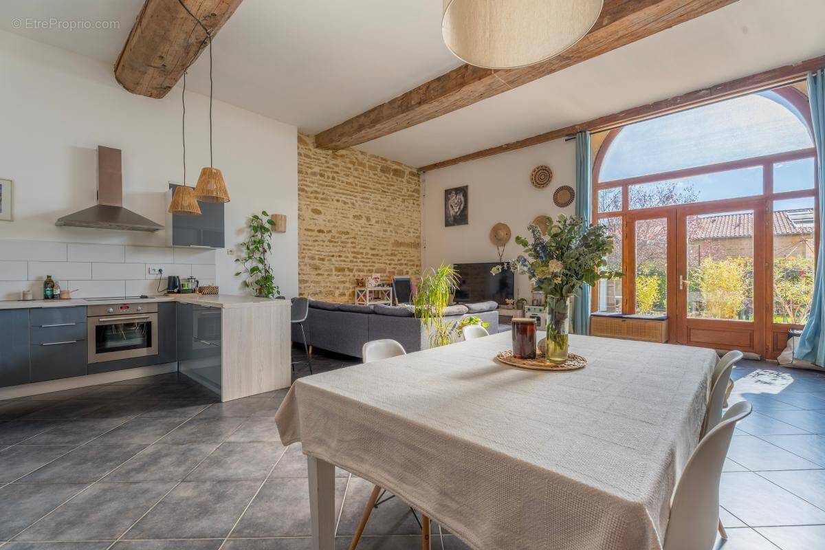 Appartement à BULLY