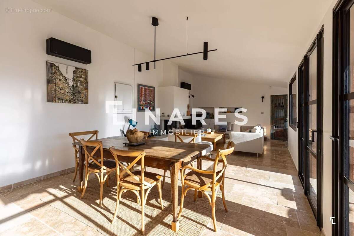 Maison à LA CADIERE-D'AZUR