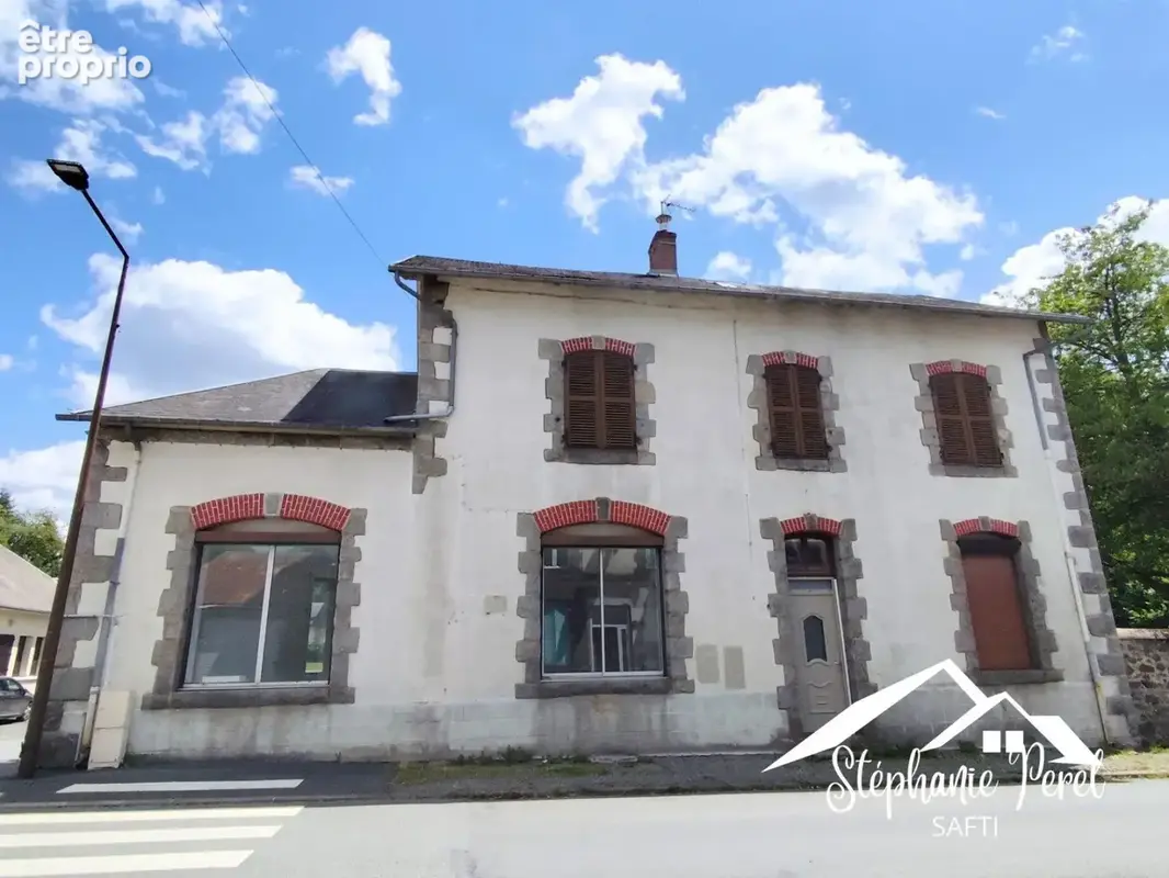 Photo 1 - Maison à LA COURTINE