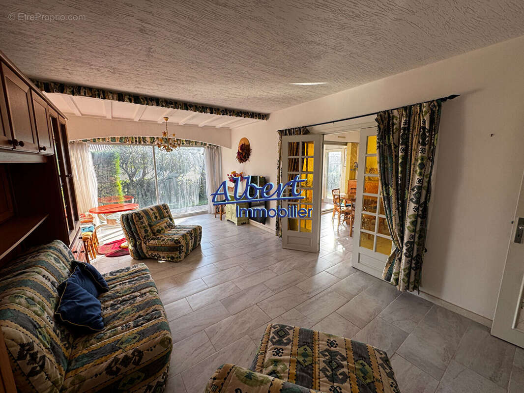 Appartement à SANARY-SUR-MER