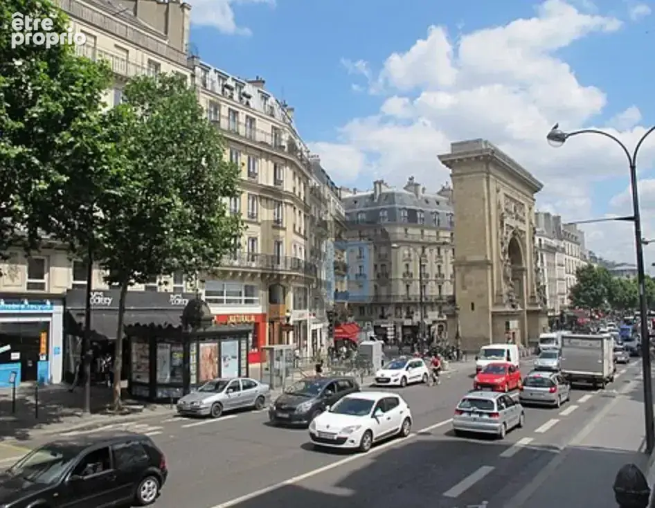 Commerce 200 m² à Paris-10e  - photo 2