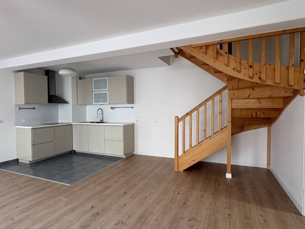 Appartement à SERRIS