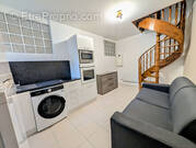 Appartement à MANDRES-LES-ROSES