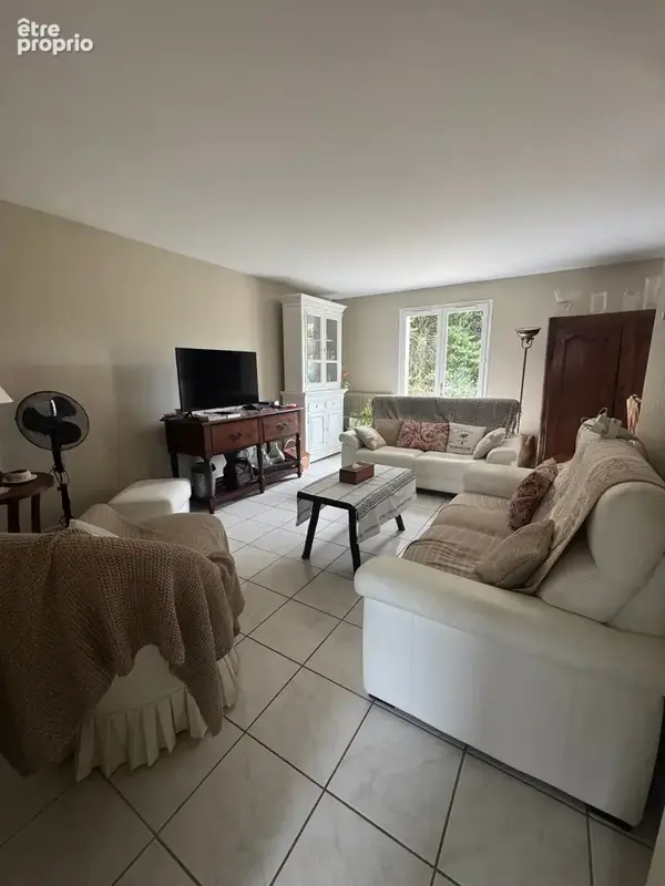A vendre CHATELLERAULT Maison P5 de 105 m² - terrain de 450m² - photo 3