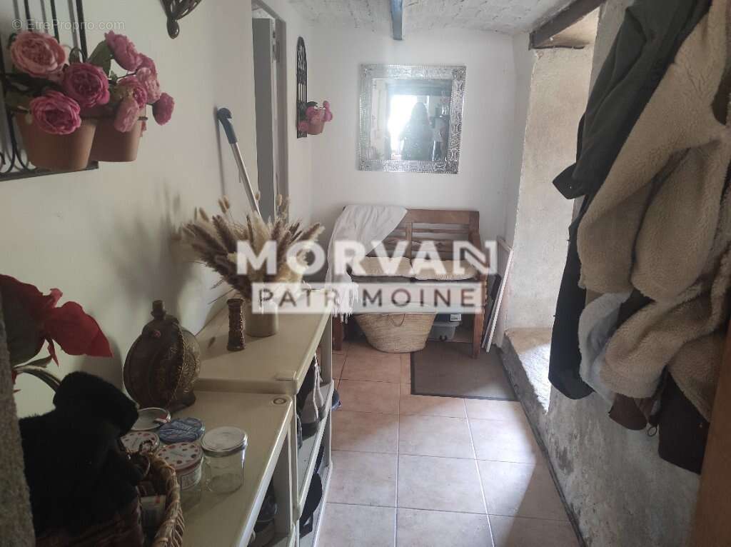 Maison à MONTIGNY-EN-MORVAN