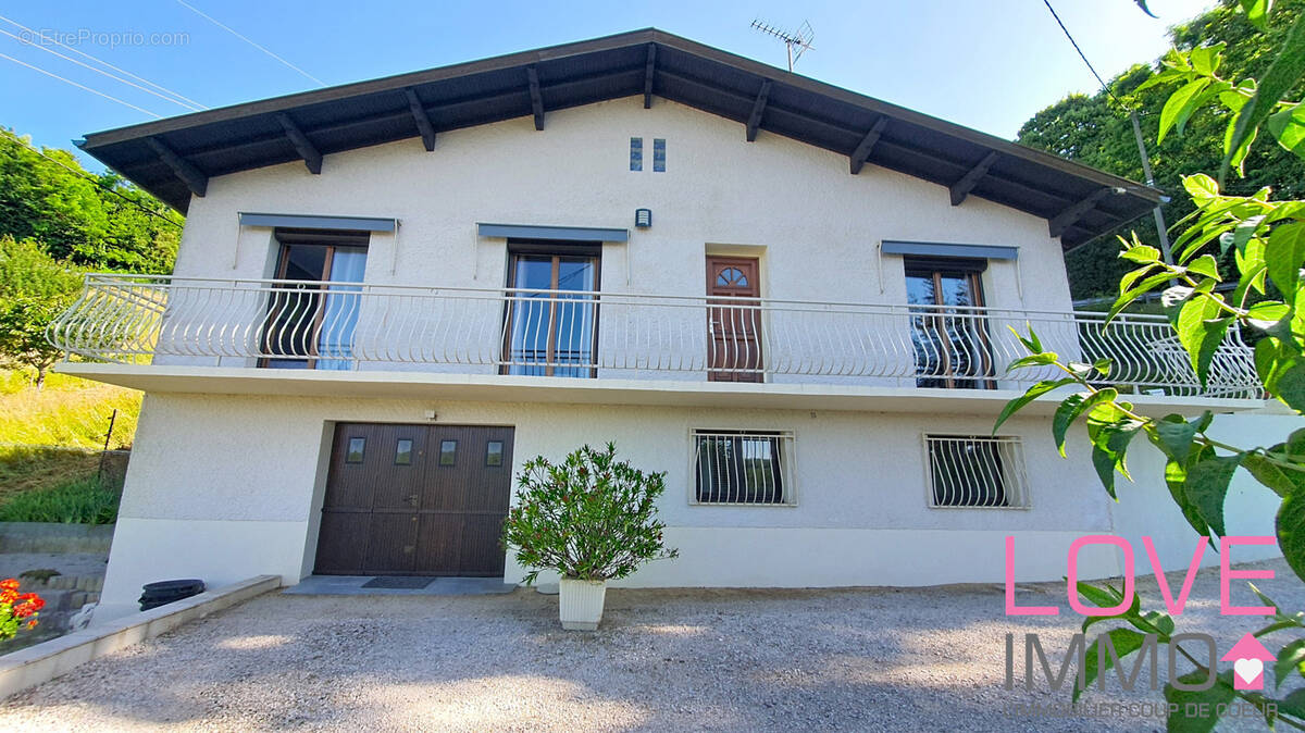 Maison à SAINT-JEAN-DE-SOUDAIN