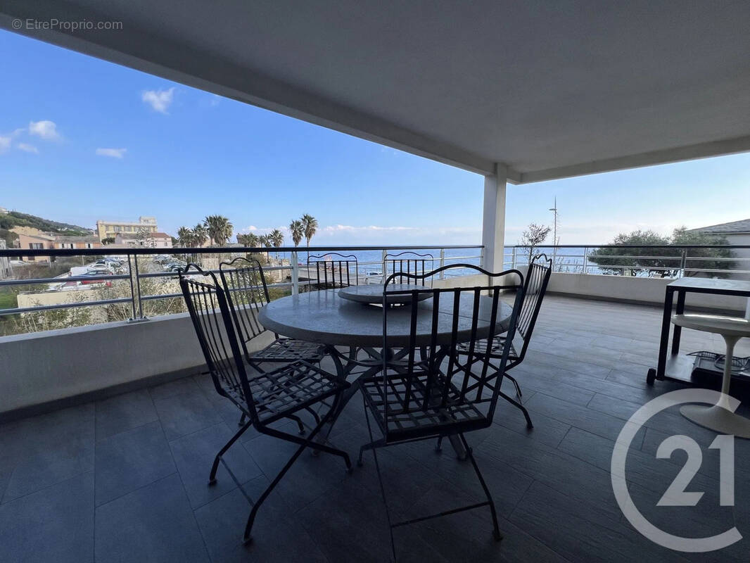 Appartement à SANTA-MARIA-DI-LOTA