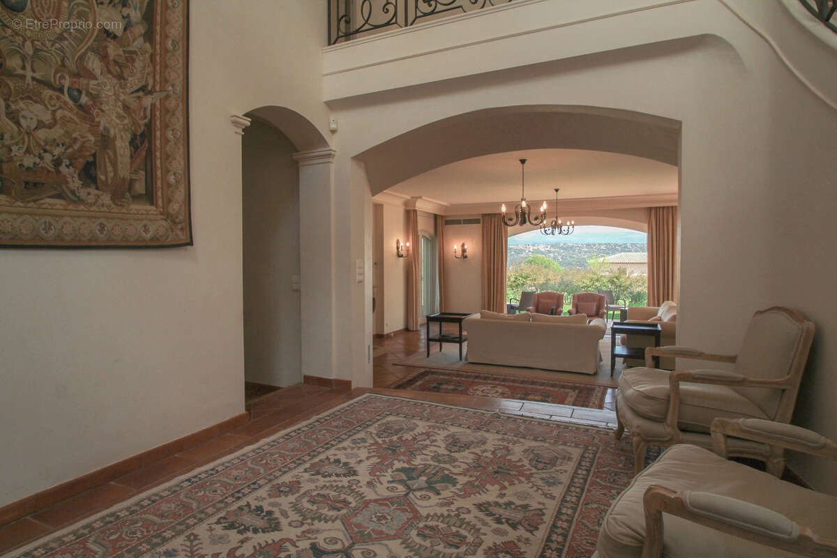 Maison à TOURRETTES