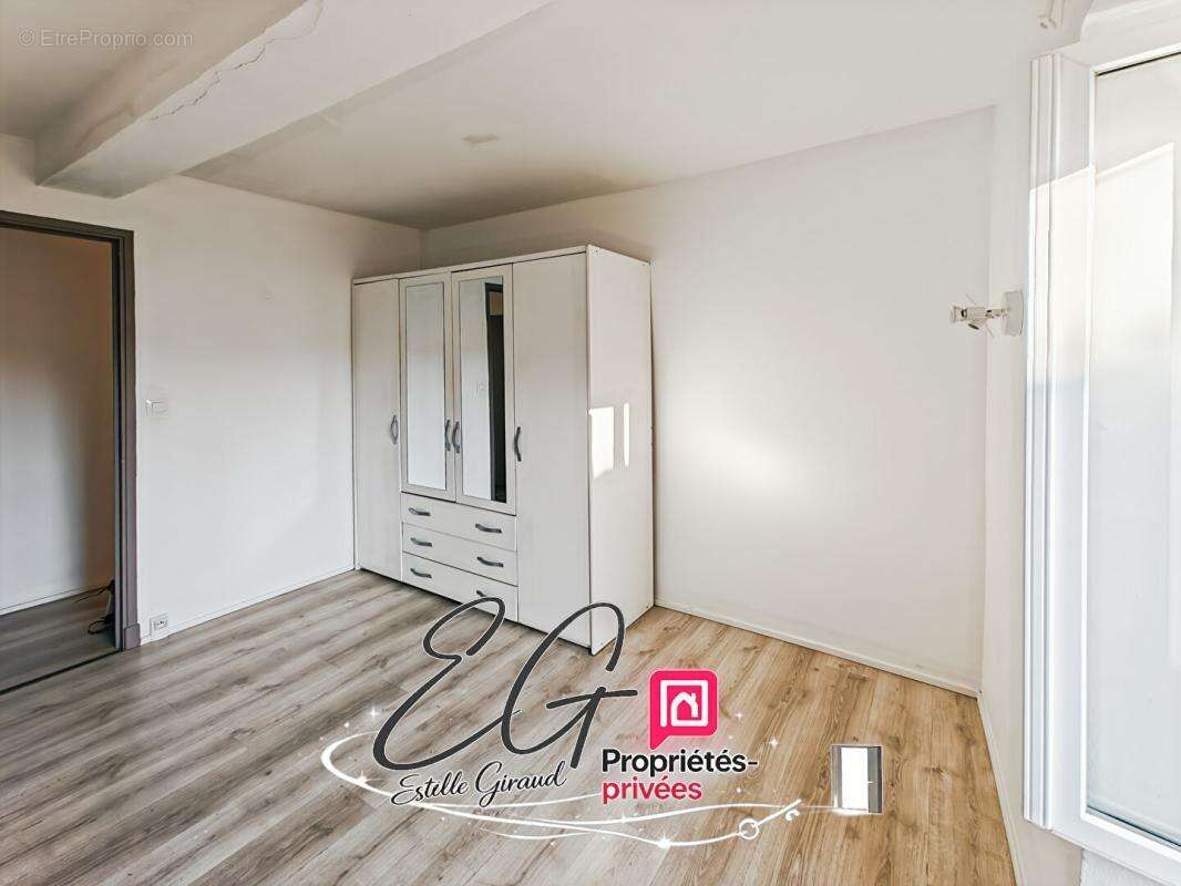 Maison de village avec cour, balcon et terrasse - Idéale premier achat ou investissement locatif - photo 10