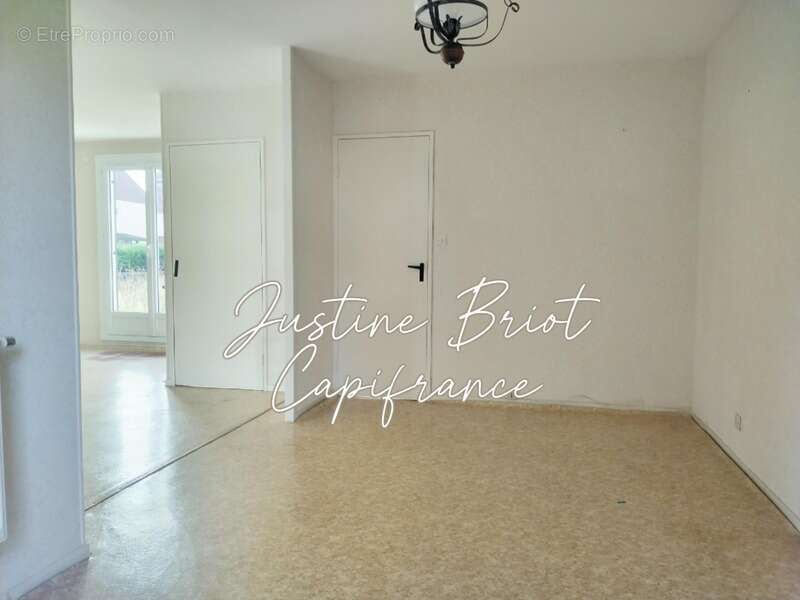 Maison à VARENNES-VAUZELLES