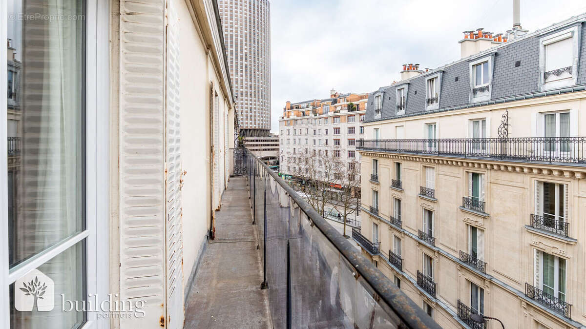 Appartement à PARIS-17E